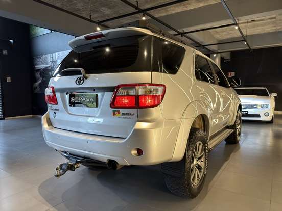 TOYOTA-HILUX SW4-4.0 SRV 4X4 V6 24V GASOLINA 4P AUTOMÁTICO TOYOTA-HILUX SW4-2010