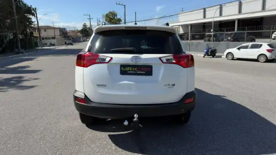 TOYOTA-RAV4-2014