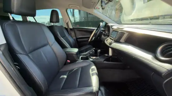 TOYOTA-RAV4-2014