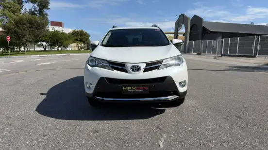 TOYOTA-RAV4-2014