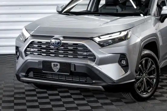 TOYOTA-RAV4-2024