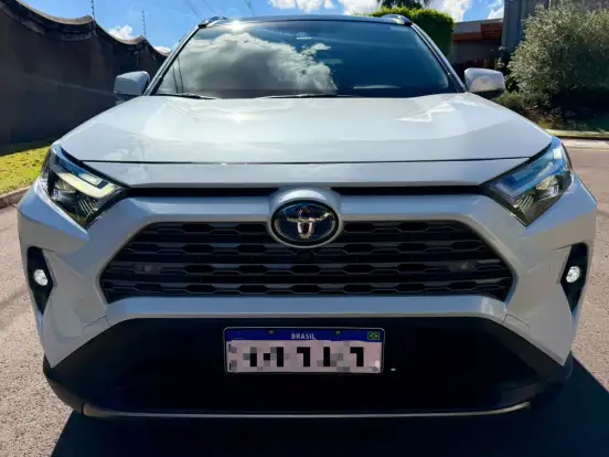 TOYOTA-RAV4-2023