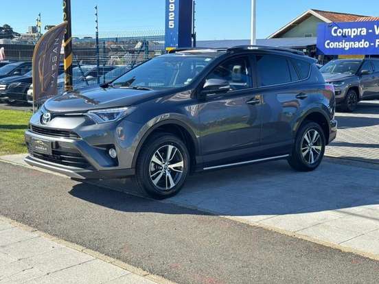 TOYOTA-RAV4-2017