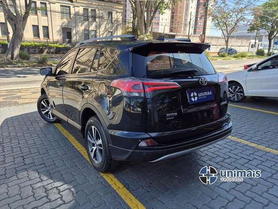 TOYOTA-RAV4-2018