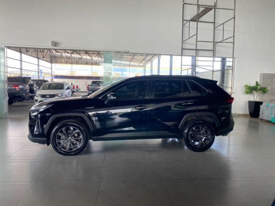 TOYOTA-RAV4-2023