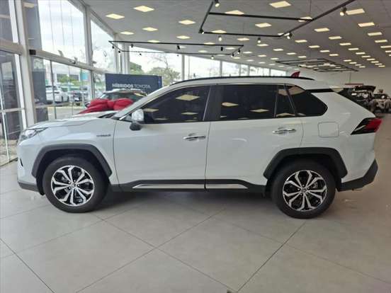 TOYOTA-RAV4-2024