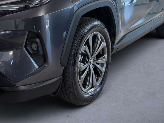 TOYOTA-RAV4-2025