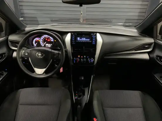 TOYOTA-YARIS-1.3 16V FLEX XL LIVE MULTIDRIVE TOYOTA-YARIS-2020