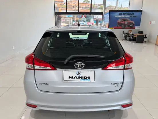 TOYOTA-YARIS-2018