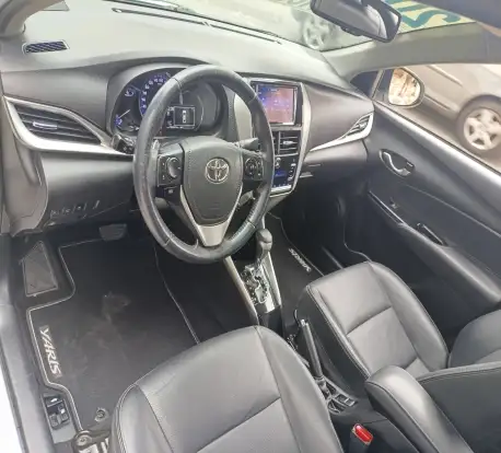 TOYOTA-YARIS-2019