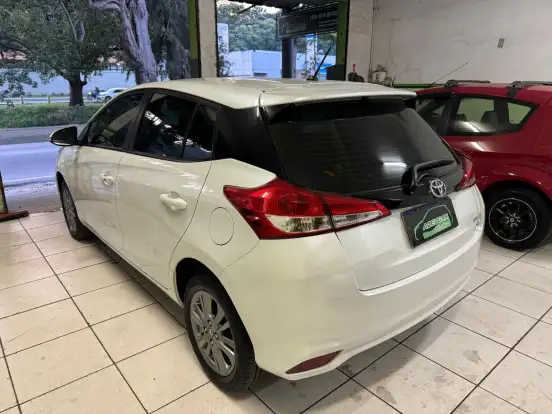 TOYOTA-YARIS-1.5 16V FLEX XL PLUS CONNECT MULTIDRIVE TOYOTA-YARIS-2020