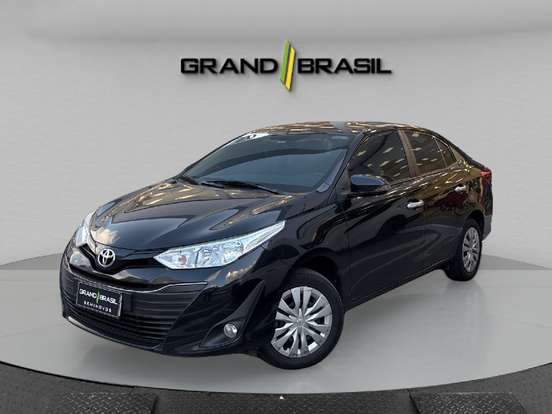 TOYOTA-YARIS-2019