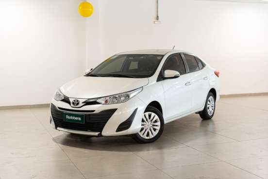 TOYOTA-YARIS-2020