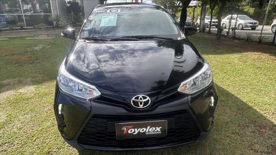 TOYOTA-YARIS-2024