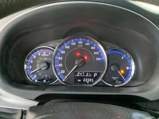 TOYOTA-YARIS-2019