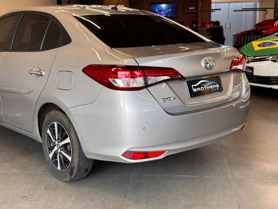 TOYOTA-YARIS-1.5 16V FLEX SEDAN XL PLUS TECH MULTIDRIVE TOYOTA-YARIS-2019