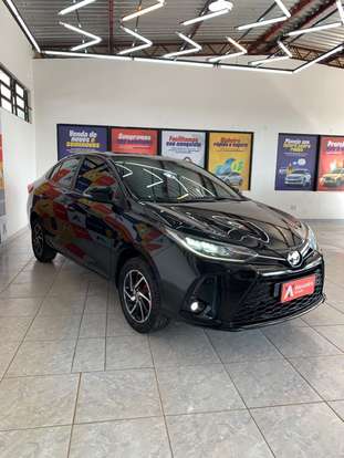 TOYOTA-YARIS-2022