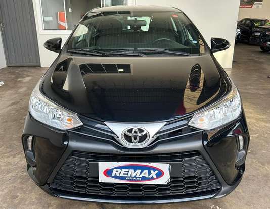 TOYOTA-YARIS-2024