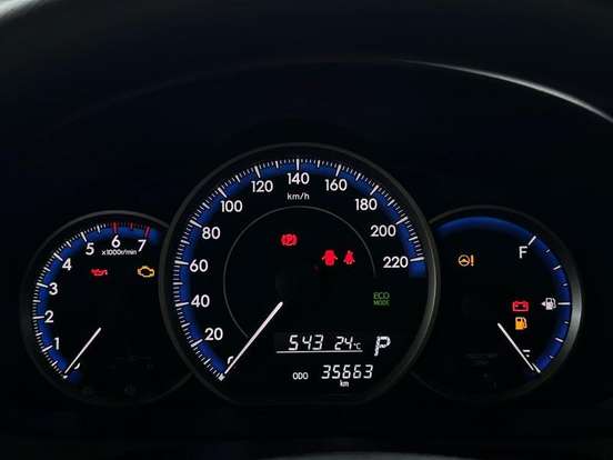TOYOTA-YARIS-2024