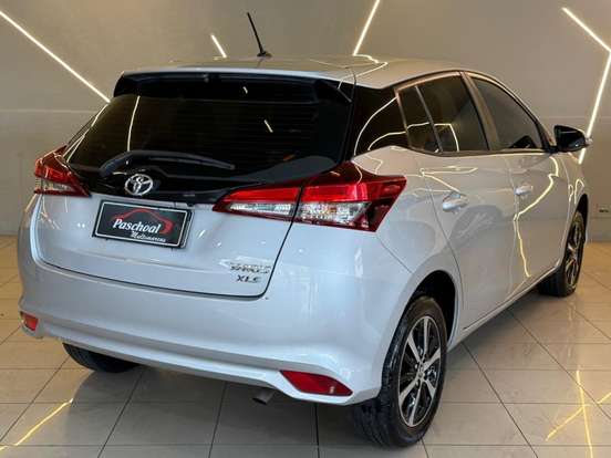 TOYOTA-YARIS-2021