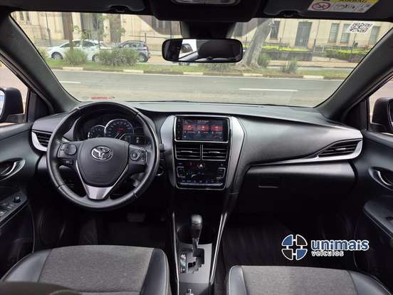 TOYOTA-YARIS-2023