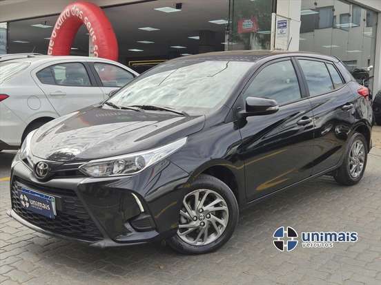 TOYOTA-YARIS-2023
