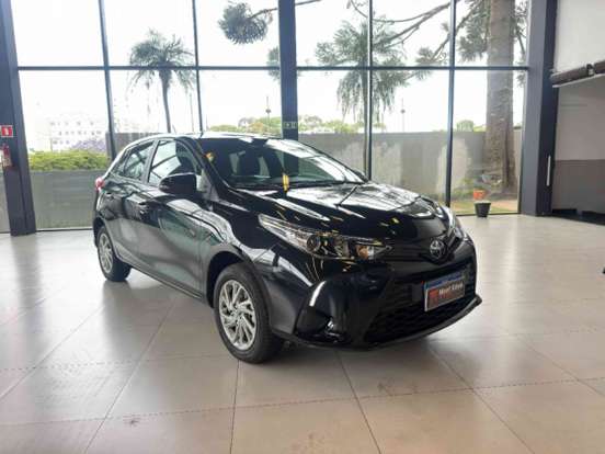 TOYOTA-YARIS-2024