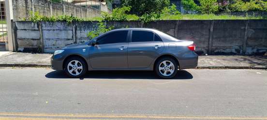 TOYOTA-COROLLA-2011
