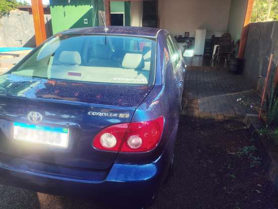 TOYOTA-COROLLA-2005
