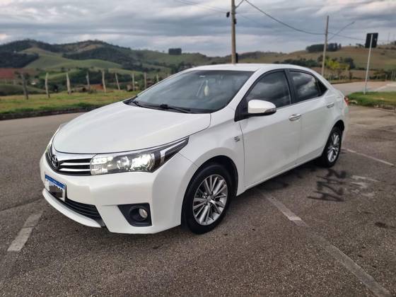TOYOTA COROLLA 2.0 ALTIS 16V FLEX 4P AUTOMÁTICO