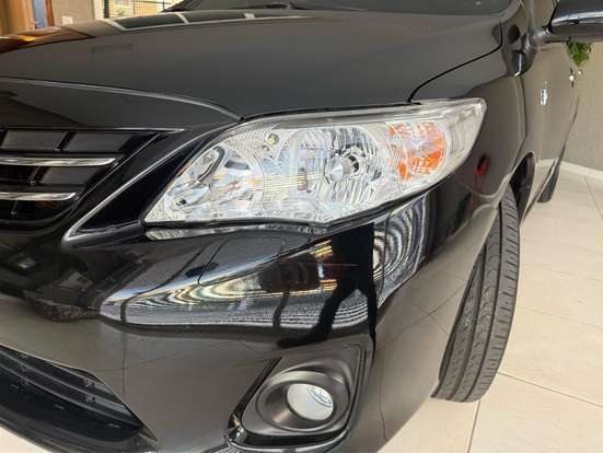 TOYOTA-COROLLA-2012
