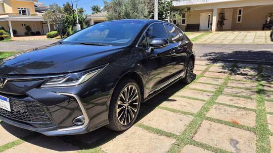 TOYOTA-COROLLA-2024