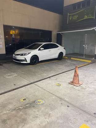 TOYOTA-COROLLA-2018