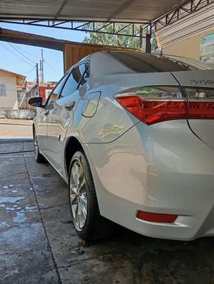 TOYOTA-COROLLA-2018