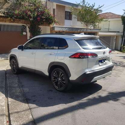 TOYOTA-COROLLA CROSS-2024