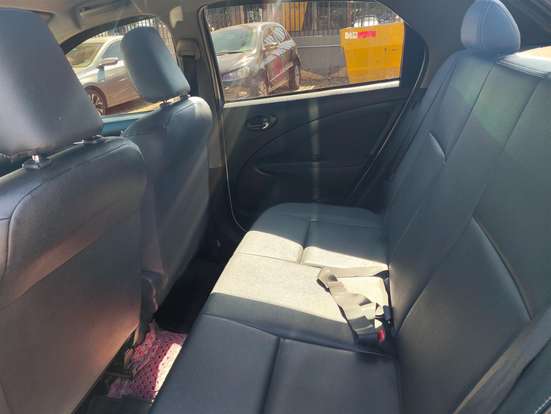 TOYOTA-ETIOS-1.5 XLS SEDAN 16V FLEX 4P MANUAL TOYOTA-ETIOS-2015