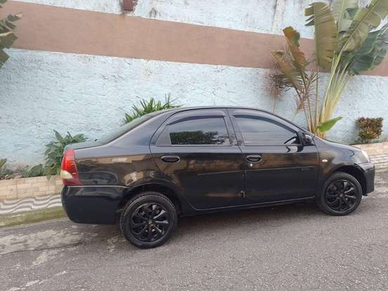 TOYOTA-ETIOS-1.5 X SEDAN 16V FLEX 4P MANUAL TOYOTA-ETIOS-2015