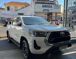 TOYOTA HILUX 2.8 D-4D TURBO DIESEL CD SRV 4X4 AUTOMÁTICO TOYOTA HILUX 2.8 D-4D TURBO DIESEL CD SRV 4X4 AUTOMÁTICO