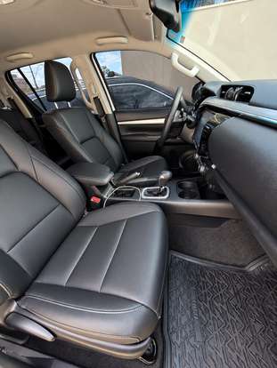 TOYOTA-HILUX-2024