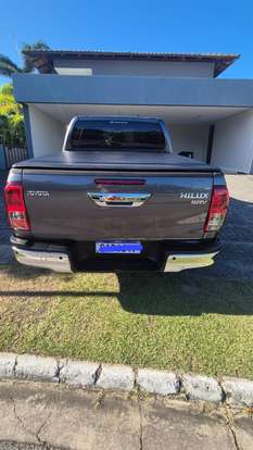 TOYOTA-HILUX-2022