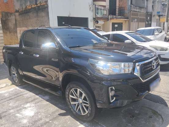 TOYOTA-HILUX-2020
