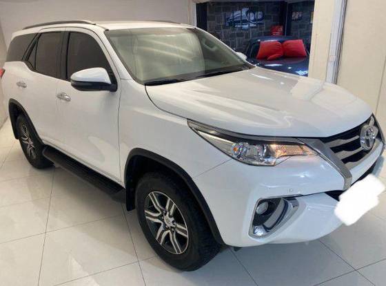 TOYOTA HILUX SW4 2.7 SRV 7 LUGARES 4X2 16V FLEX 4P AUTOMÁTICO
