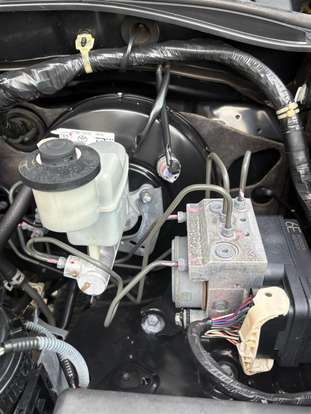 TOYOTA-HILUX SW4-2010