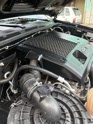 TOYOTA-HILUX SW4-2010