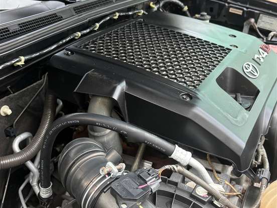 TOYOTA-HILUX SW4-3.0 SRV 4X4 7 LUGARES 16V TURBO INTERCOOLER DIESEL 4P AUTOMÁTICO TOYOTA-HILUX SW4-2010