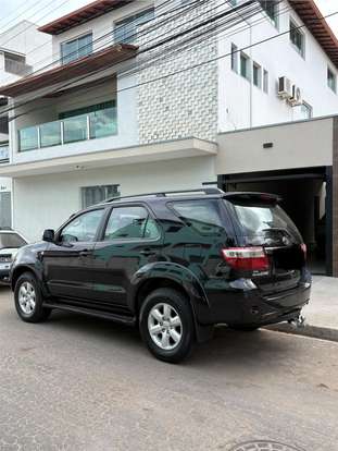 TOYOTA-HILUX SW4-2010