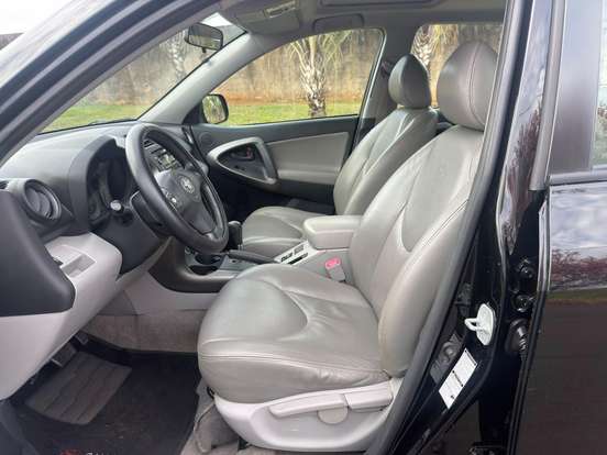 TOYOTA-RAV4-2009