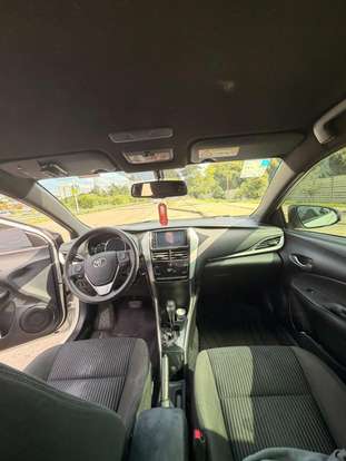 TOYOTA-YARIS-2018