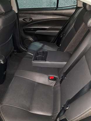 TOYOTA-YARIS-2022