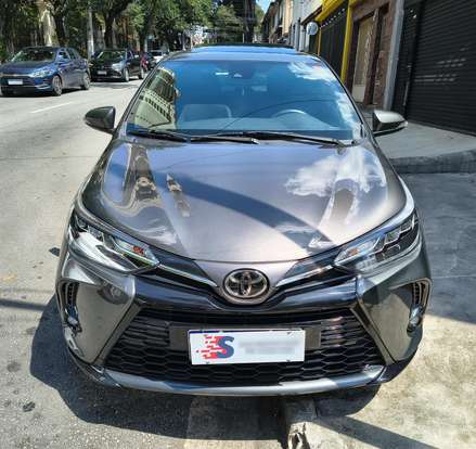 TOYOTA-YARIS-2022